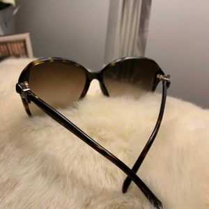 👛TRADED👛CHANEL Bow Sunglasses